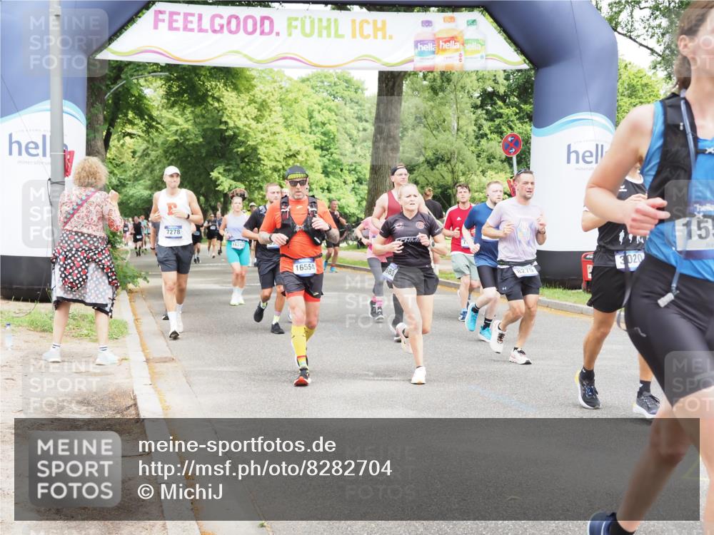 29.06.2025 - hella hamburg halbmarathon MichiJ http://msf.ph/oto/8282704 29.06.2025 10:58:15 Zwischen KM18-KM19 1020, 1051, 1981, 3020, 4583, 5036, 7017, 7257, 7277, 7809, 7810, 8275, 9917, 12456, 12938, 13370, 13835, 14413, 15570, 16554, 19035 meine-sportfotos.de