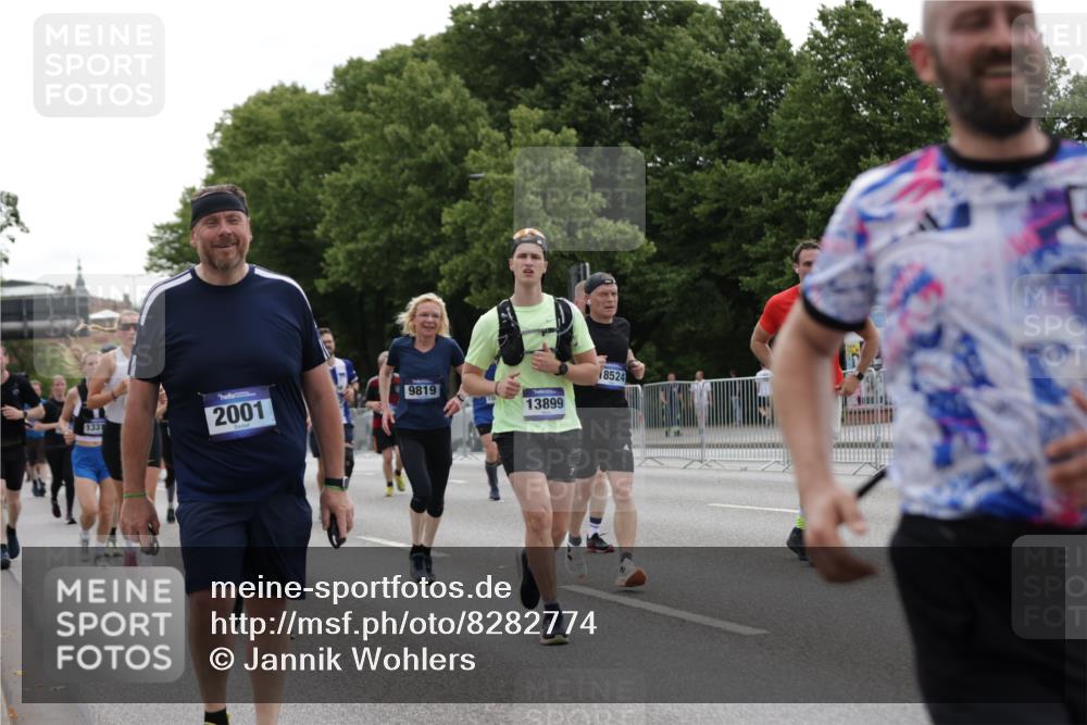 29.06.2025 - hella hamburg halbmarathon Jannik Wohlers http://msf.ph/oto/8282774 29.06.2025 10:35:19 Lombardsbrücke 1108, 1336, 1730, 1786, 2352, 2425, 2787, 2811, 2827, 3243, 3598, 4902, 5147, 5240, 6021, 6381, 6845, 6867, 7304, 7382, 8333, 9342, 9803, 9806, 9819, 10119, 10567, 10652, 12026, 12097, 12408, 12851, 12869, 13240, 13318, 13505, 13899, 14402, 14684, 15032, 16487, 17289, 17817, 17868, 17883, 17996, 17998, 18036, 18292, 18361, 18524, 18570, 18688 meine-sportfotos.de