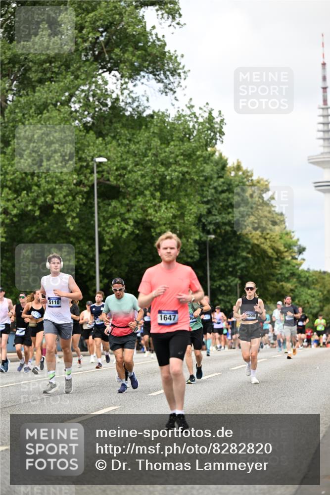 29.06.2025 - hella hamburg halbmarathon Dr. Thomas Lammeyer http://msf.ph/oto/8282820 29.06.2025 10:36:56 Kennedybrücke 1237, 1647, 1732, 2059, 2268, 2384, 2959, 3221, 3391, 3653, 3660, 3670, 3708, 3753, 4096, 4555, 5110, 5156, 5581, 5871, 6642, 6861, 7135, 7387, 7531, 7749, 7750, 7789, 8170, 8839, 8840, 8914, 9010, 9034, 9188, 9471, 9542, 9765, 9812, 10002, 10203, 10470, 10624, 10770, 11076 meine-sportfotos.de