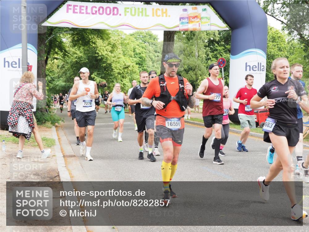 29.06.2025 - hella hamburg halbmarathon MichiJ http://msf.ph/oto/8282857 29.06.2025 10:58:17 Zwischen KM18-KM19 1020, 1051, 1981, 3020, 4583, 5036, 7017, 7257, 7277, 7278, 7279, 7809, 8275, 9917, 12456, 12938, 13370, 13683, 13835, 14413, 16241, 16554 meine-sportfotos.de