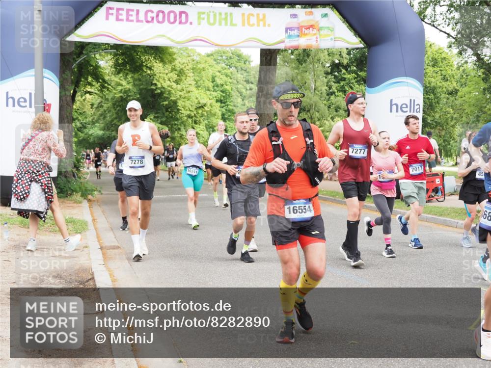 29.06.2025 - hella hamburg halbmarathon MichiJ http://msf.ph/oto/8282890 29.06.2025 10:58:17 Zwischen KM18-KM19 1020, 1051, 1981, 3020, 4583, 5036, 7017, 7257, 7277, 7278, 7279, 7809, 8275, 9917, 12456, 12938, 13370, 13683, 13835, 14413, 16241, 16554 meine-sportfotos.de