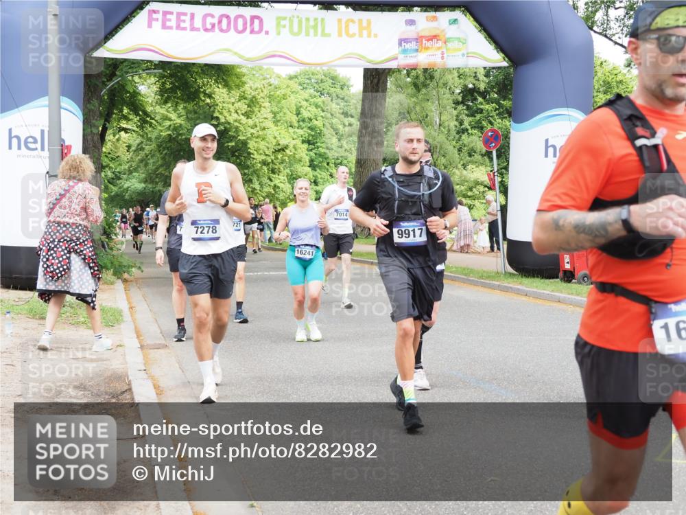 29.06.2025 - hella hamburg halbmarathon MichiJ http://msf.ph/oto/8282982 29.06.2025 10:58:18 Zwischen KM18-KM19 1020, 1051, 1981, 3020, 4583, 5036, 7014, 7017, 7257, 7277, 7278, 7279, 8275, 9917, 12456, 12938, 13370, 13683, 13835, 14413, 16241, 16554 meine-sportfotos.de
