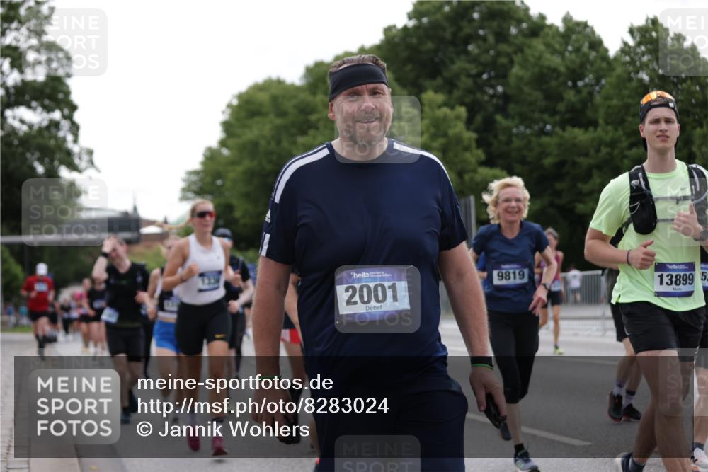 29.06.2025 - hella hamburg halbmarathon Jannik Wohlers http://msf.ph/oto/8283024 29.06.2025 10:35:21 Lombardsbrücke 1108, 1336, 1730, 1786, 2352, 2425, 2787, 2811, 2827, 3243, 3598, 3990, 4902, 5147, 6021, 6381, 6845, 6867, 7304, 7382, 8333, 9342, 9432, 9744, 9803, 9806, 9819, 10119, 10567, 10652, 12026, 12097, 12408, 12430, 12851, 12869, 13240, 13318, 13505, 13899, 14402, 14684, 15032, 16487, 17289, 17817, 17868, 17996, 17998, 18036, 18292, 18361, 18524, 18541, 18570, 18688 meine-sportfotos.de