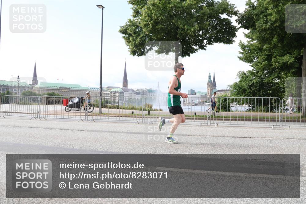 29.06.2025 - hella hamburg halbmarathon Lena Gebhardt http://msf.ph/oto/8283071 29.06.2025 10:11:39 Lombardsbrücke 1328, 1531, 1723, 1866, 1992, 3363, 3837, 4227, 5254, 5379, 5605, 7571, 8115, 8171, 8206, 8207, 8368, 8807, 8810, 9119, 9191, 9428, 10042, 10196, 10372, 10428, 11149, 11321, 11507, 11755, 11917, 12286, 12473, 13177, 13203, 13603, 13939, 13958, 14008, 14149, 14384, 15252, 15797, 15908, 15945, 16383, 17080, 17142, 17638, 17774, 17787, 17866, 18261, 18278, 18382, 19172, 19241 meine-sportfotos.de