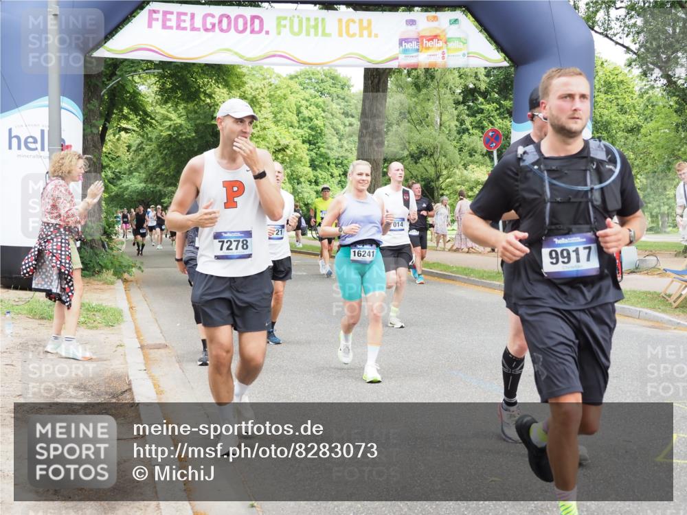 29.06.2025 - hella hamburg halbmarathon MichiJ http://msf.ph/oto/8283073 29.06.2025 10:58:19 Zwischen KM18-KM19 1051, 1981, 2721, 3020, 4583, 5036, 7014, 7017, 7257, 7277, 7278, 7279, 8275, 9917, 12456, 12893, 13242, 13370, 13683, 13835, 14413, 16020, 16241, 16554 meine-sportfotos.de