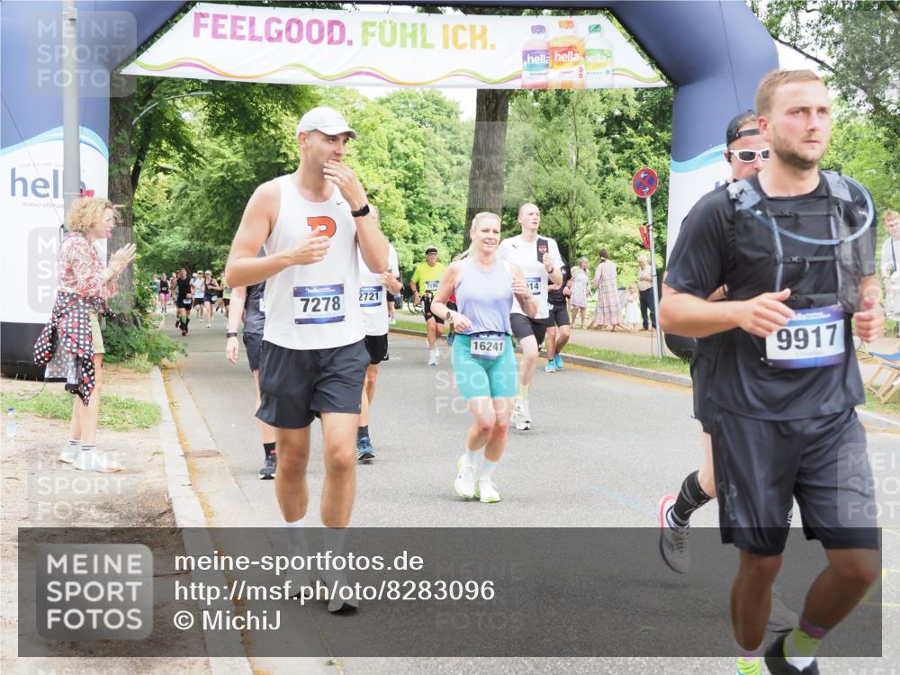 29.06.2025 - hella hamburg halbmarathon MichiJ http://msf.ph/oto/8283096 29.06.2025 10:58:19 Zwischen KM18-KM19 1051, 1981, 2721, 3020, 4583, 5036, 7014, 7017, 7257, 7277, 7278, 7279, 8275, 9917, 12456, 12893, 13242, 13370, 13683, 13835, 14413, 16020, 16241, 16554 meine-sportfotos.de