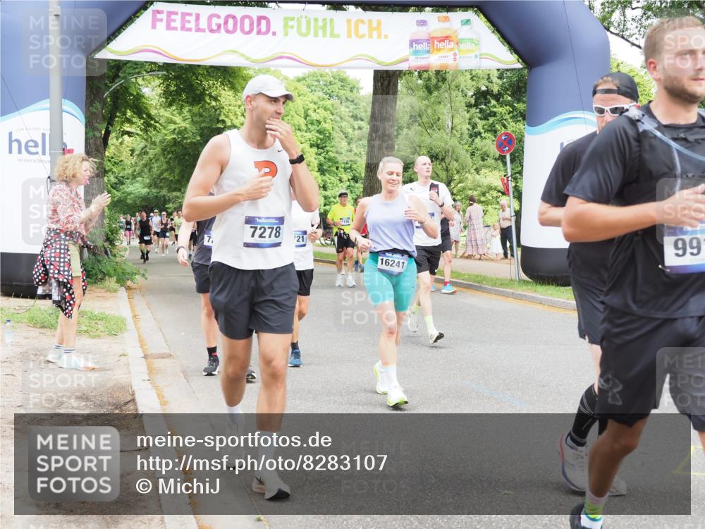 29.06.2025 - hella hamburg halbmarathon MichiJ http://msf.ph/oto/8283107 29.06.2025 10:58:19 Zwischen KM18-KM19 1051, 1981, 2721, 3020, 4583, 5036, 7014, 7017, 7257, 7277, 7278, 7279, 8275, 9917, 12456, 12893, 13242, 13370, 13683, 13835, 14413, 16020, 16241, 16554 meine-sportfotos.de
