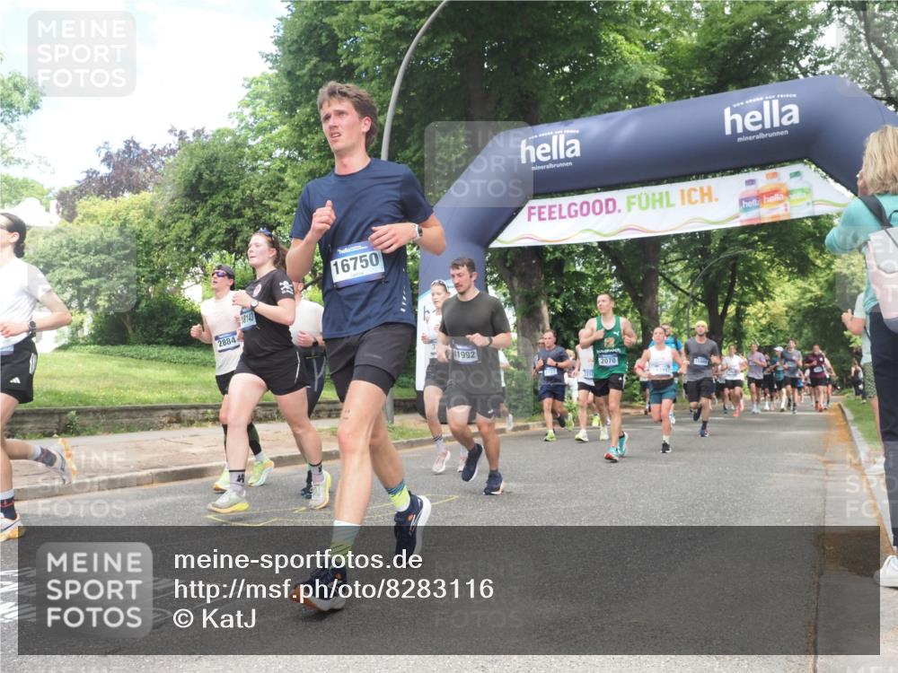 29.06.2025 - hella hamburg halbmarathon KatJ http://msf.ph/oto/8283116 29.06.2025 10:40:57 Zwischen KM18-KM19 1502, 2070, 2099, 2884, 3103, 3310, 4189, 4299, 4938, 6762, 6994, 7147, 7478 meine-sportfotos.de