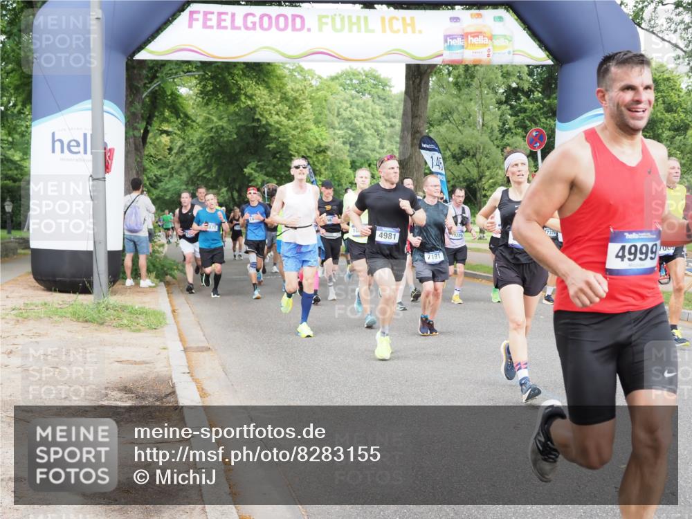 29.06.2025 - hella hamburg halbmarathon MichiJ http://msf.ph/oto/8283155 29.06.2025 10:32:23 Zwischen KM18-KM19 1415, 1697, 3004, 3907, 4310, 4981, 4999, 7005, 7093, 7191, 8063, 8722, 9374, 9931, 10193, 10246, 11648, 11848, 12711, 12966, 13807, 15535, 16549, 17376, 18765, 19206 meine-sportfotos.de
