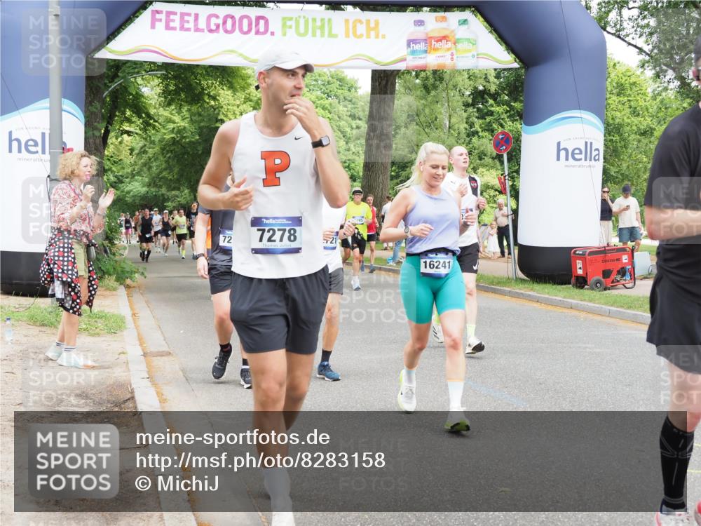 29.06.2025 - hella hamburg halbmarathon MichiJ http://msf.ph/oto/8283158 29.06.2025 10:58:19 Zwischen KM18-KM19 1051, 1981, 2721, 3020, 4583, 5036, 7014, 7017, 7257, 7277, 7278, 7279, 8275, 9917, 12456, 12893, 13242, 13370, 13683, 13835, 14413, 16020, 16241, 16554 meine-sportfotos.de