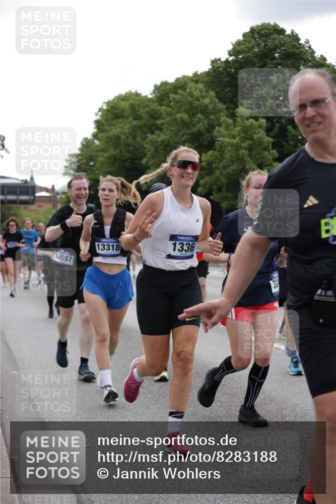 29.06.2025 - hella hamburg halbmarathon Jannik Wohlers http://msf.ph/oto/8283188 29.06.2025 10:35:22 Lombardsbrücke 1108, 1336, 1730, 2352, 2425, 2787, 2811, 2827, 3243, 3598, 3990, 4413, 4902, 5147, 6021, 6845, 6867, 7304, 7382, 8333, 9342, 9432, 9744, 9803, 9806, 9819, 10047, 10119, 10567, 10652, 12026, 12097, 12408, 12430, 12851, 12869, 13240, 13318, 13505, 13899, 14402, 14684, 15032, 15281, 16487, 17289, 17817, 17868, 17996, 17998, 18036, 18292, 18524, 18541, 18570, 18688 meine-sportfotos.de