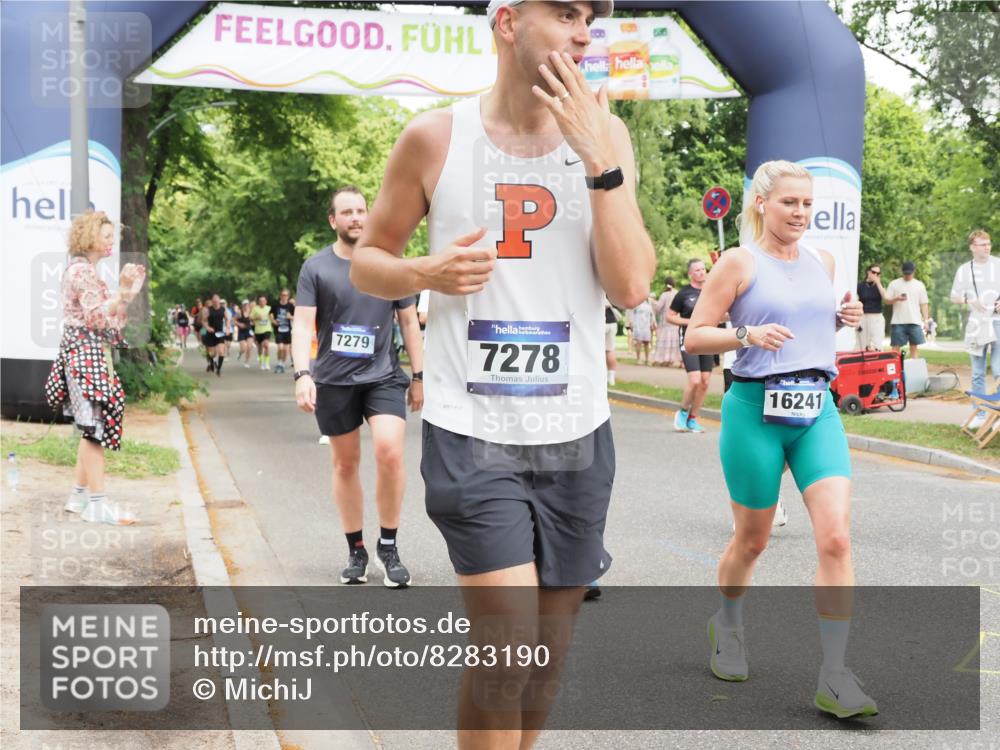 29.06.2025 - hella hamburg halbmarathon MichiJ http://msf.ph/oto/8283190 29.06.2025 10:58:20 Zwischen KM18-KM19 1981, 2721, 3020, 4583, 5036, 7014, 7017, 7257, 7277, 7278, 7279, 8275, 9917, 12456, 12893, 13242, 13370, 13683, 13835, 14413, 16020, 16241, 16554 meine-sportfotos.de