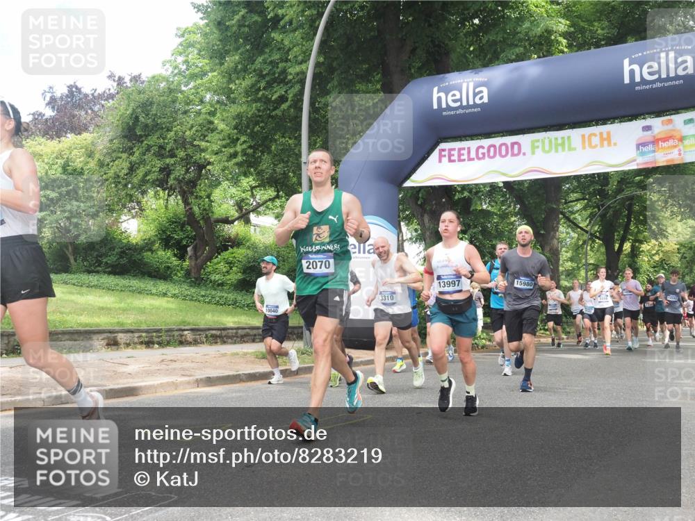 29.06.2025 - hella hamburg halbmarathon KatJ http://msf.ph/oto/8283219 29.06.2025 10:40:59 Zwischen KM18-KM19 1030, 1502, 1727, 2070, 2884, 2910, 3103, 3310, 4189, 4299, 4938, 6942, 6994, 7147, 7864 meine-sportfotos.de