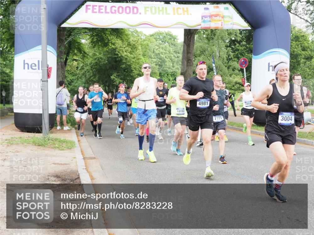 29.06.2025 - hella hamburg halbmarathon MichiJ http://msf.ph/oto/8283228 29.06.2025 10:32:24 Zwischen KM18-KM19 1415, 1697, 3004, 3021, 3907, 4310, 4981, 4999, 5476, 7005, 7093, 7191, 8063, 8722, 9374, 9931, 10193, 10246, 11648, 11848, 12711, 12966, 13807, 15535, 16549, 17376, 18691, 18765, 19206 meine-sportfotos.de