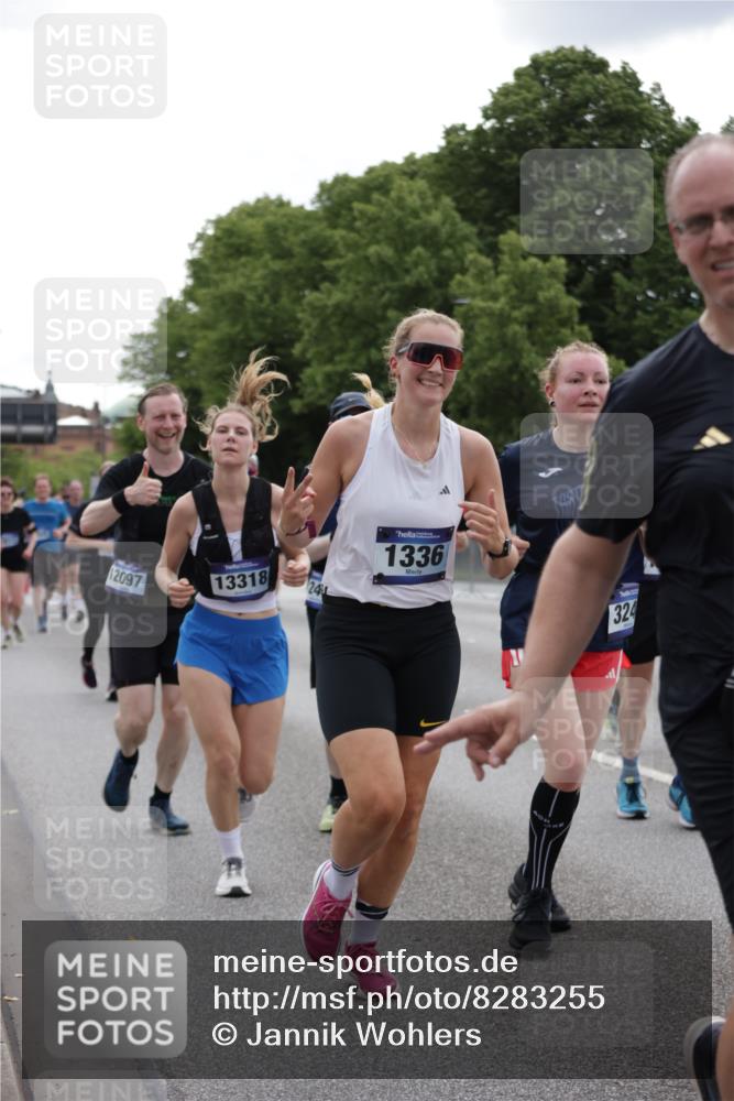 29.06.2025 - hella hamburg halbmarathon Jannik Wohlers http://msf.ph/oto/8283255 29.06.2025 10:35:22 Lombardsbrücke 1108, 1336, 1730, 2352, 2425, 2787, 2811, 2827, 3243, 3598, 3990, 4413, 4902, 5147, 6021, 6845, 6867, 7304, 7382, 8333, 9342, 9432, 9744, 9803, 9806, 9819, 10047, 10119, 10567, 10652, 12026, 12097, 12408, 12430, 12851, 12869, 13240, 13318, 13505, 13899, 14402, 14684, 15032, 15281, 16487, 17289, 17817, 17868, 17996, 17998, 18036, 18292, 18524, 18541, 18570, 18688 meine-sportfotos.de