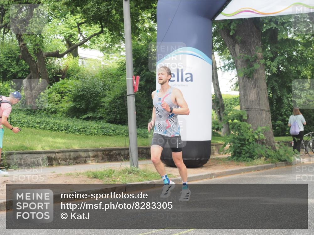 29.06.2025 - hella hamburg halbmarathon KatJ http://msf.ph/oto/8283305 29.06.2025 10:11:13 Zwischen KM18-KM19  meine-sportfotos.de