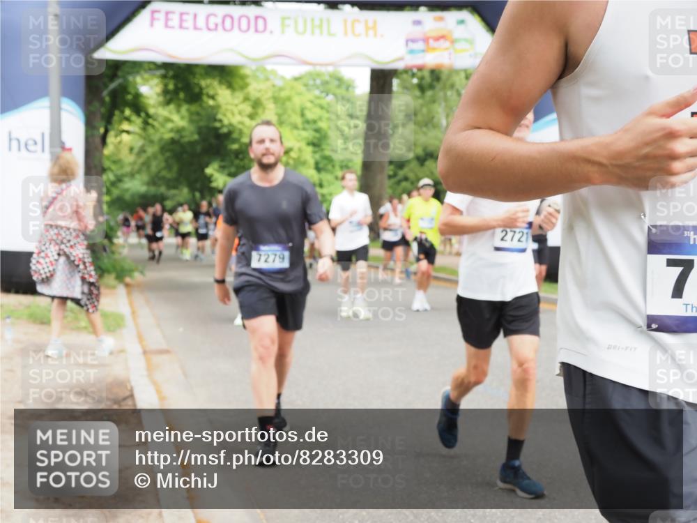 29.06.2025 - hella hamburg halbmarathon MichiJ http://msf.ph/oto/8283309 29.06.2025 10:58:20 Zwischen KM18-KM19 1981, 2721, 3020, 4583, 5036, 7014, 7017, 7257, 7277, 7278, 7279, 8275, 9917, 12456, 12893, 13242, 13370, 13683, 13835, 14413, 16020, 16241, 16554 meine-sportfotos.de