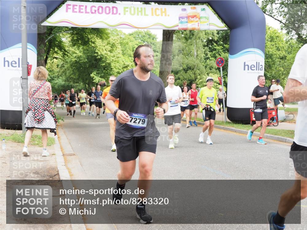 29.06.2025 - hella hamburg halbmarathon MichiJ http://msf.ph/oto/8283320 29.06.2025 10:58:21 Zwischen KM18-KM19 1981, 2721, 4583, 5036, 7014, 7017, 7195, 7277, 7278, 7279, 8275, 9917, 10589, 12456, 12893, 13242, 13370, 13683, 13835, 14413, 16020, 16241, 16554 meine-sportfotos.de