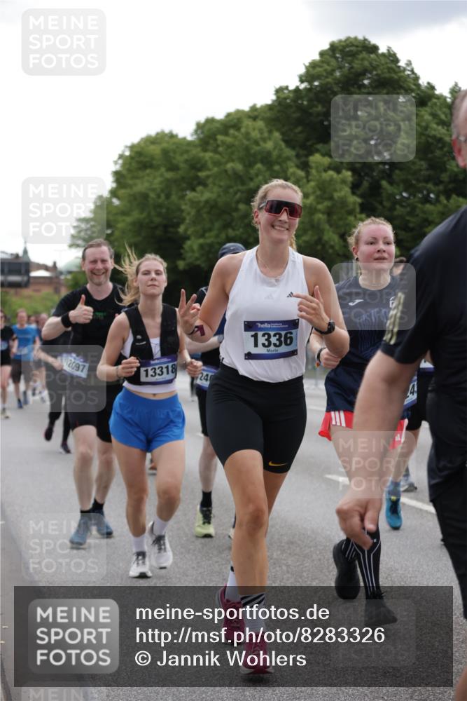 29.06.2025 - hella hamburg halbmarathon Jannik Wohlers http://msf.ph/oto/8283326 29.06.2025 10:35:23 Lombardsbrücke 1108, 1336, 1730, 2352, 2425, 2787, 2811, 2827, 3243, 3598, 3990, 4413, 4902, 5147, 6021, 6845, 6867, 7304, 7382, 8333, 9342, 9432, 9744, 9803, 9806, 9819, 10047, 10119, 10567, 10652, 11979, 12026, 12097, 12408, 12430, 12869, 13240, 13318, 13505, 13899, 14402, 14684, 15032, 15281, 15827, 15830, 16487, 17289, 17817, 17868, 17996, 18524, 18541, 18570, 18688 meine-sportfotos.de
