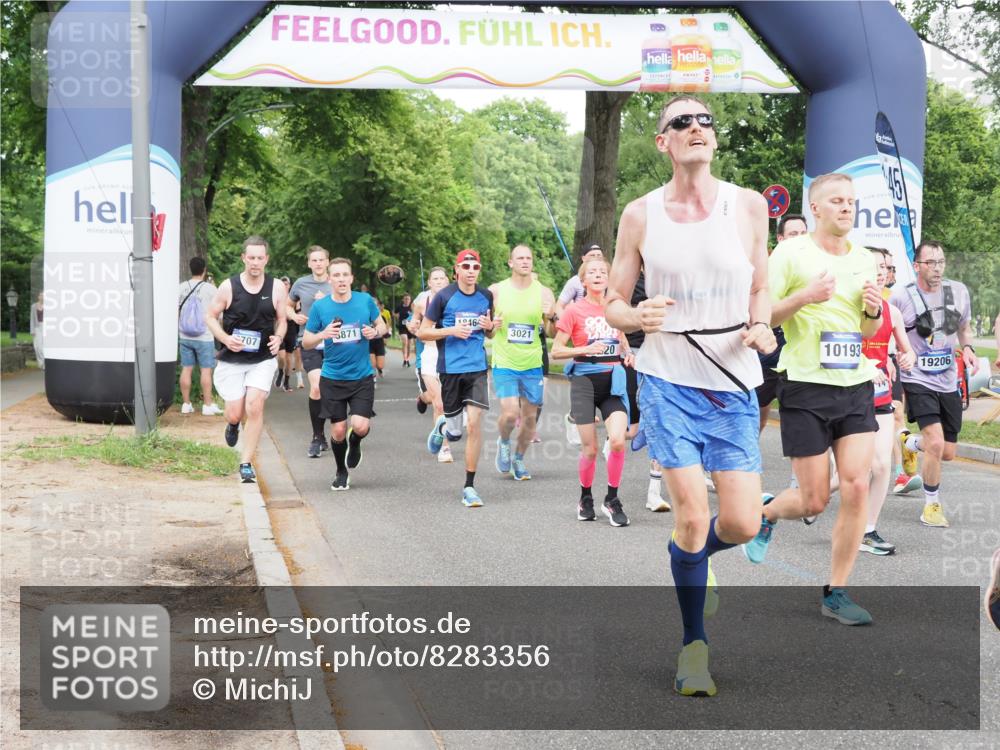 29.06.2025 - hella hamburg halbmarathon MichiJ http://msf.ph/oto/8283356 29.06.2025 10:32:25 Zwischen KM18-KM19 1220, 1415, 1697, 3004, 3021, 3907, 4310, 4981, 4999, 5476, 7005, 7093, 7191, 7322, 8063, 8722, 9374, 9444, 9931, 10193, 10246, 11648, 12711, 12966, 13807, 13975, 15535, 16549, 17376, 17729, 17977, 18107, 18437, 18691, 18765, 19206, 19210 meine-sportfotos.de