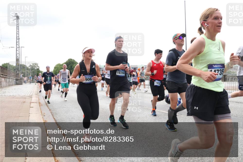 29.06.2025 - hella hamburg halbmarathon Lena Gebhardt http://msf.ph/oto/8283365 29.06.2025 10:35:26 Lombardsbrücke 15601, 15211, 4707, 906, 166, 15704, 3828, 1156, 4735, 1284, 1497, 1717, 1730, 1786, 1821, 1849, 2001, 2198, 2376, 2425, 2751, 2787, 3243, 3409, 3828, 3958, 4333, 4564, 4703, 4704, 4902, 4965, 5027, 5147, 5240, 5531, 5793, 6029, 6189, 6365, 6381, 6397, 6471, 6746, 6803, 6859, 6867, 7267, 7382, 7927, 8249, 8296, 8567, 9342, 9470, 9803, 9806, 10358, 10393, 10531, 10565, 10652, 11233, 11320, 11359, 11565, 11838, 11839, 11886, 12026, 12062, 12326 meine-sportfotos.de