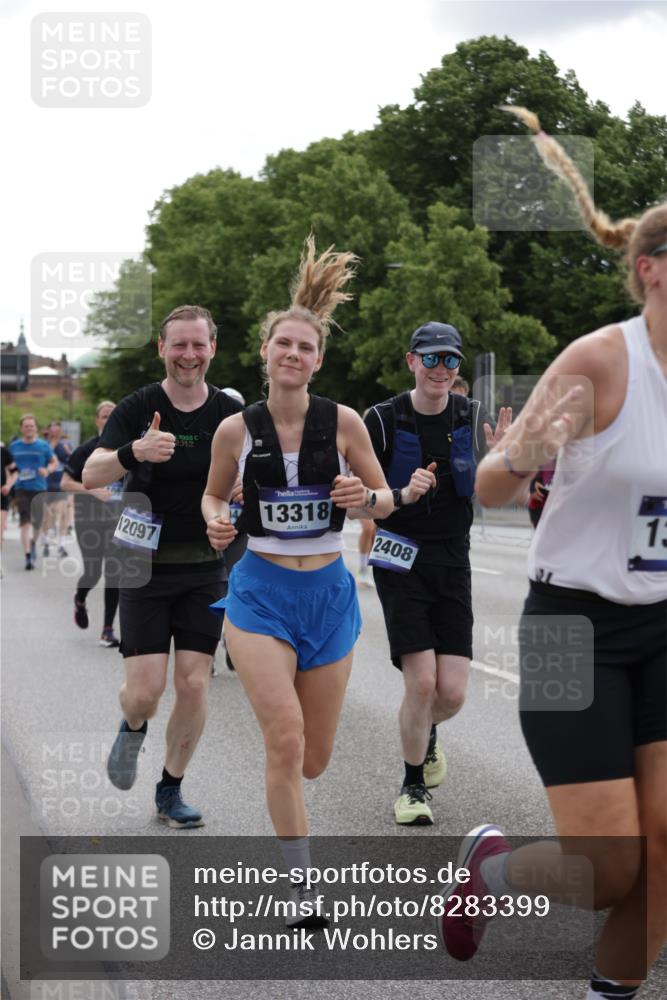29.06.2025 - hella hamburg halbmarathon Jannik Wohlers http://msf.ph/oto/8283399 29.06.2025 10:35:23 Lombardsbrücke 1108, 1336, 1730, 2352, 2425, 2787, 2811, 2827, 3243, 3598, 3990, 4413, 4902, 5147, 6021, 6845, 6867, 7304, 7382, 8333, 9342, 9432, 9744, 9803, 9806, 9819, 10047, 10119, 10567, 10652, 11979, 12026, 12097, 12408, 12430, 12869, 13240, 13318, 13505, 13899, 14402, 14684, 15032, 15281, 15827, 15830, 16487, 17289, 17817, 17868, 17996, 18524, 18541, 18570, 18688 meine-sportfotos.de