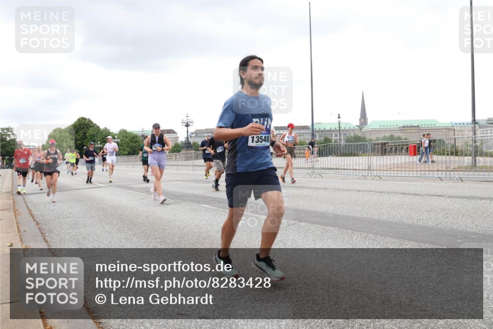29.06.2025 - hella hamburg halbmarathon Lena Gebhardt http://msf.ph/oto/8283428 29.06.2025 10:55:09 Lombardsbrücke 100, 1178, 13548, 16432, 1013, 1198, 2084, 2090, 2452, 2566, 2632, 3002, 3115, 3157, 3274, 3577, 4039, 4191, 4192, 4628, 5040, 5392, 5483, 5500, 5727, 5882, 6395, 6396, 6839, 6944, 6982, 7219, 7238, 7680, 7766, 8012, 8186, 8403, 8519, 9521, 9596, 10109, 10331, 10458, 10471, 10686, 10885, 11109, 11226, 11287, 11737, 11788, 11908, 12147, 12148, 12240, 12268, 12270, 13098, 13230, 13283, 13548, 13944, 13945, 13979, 13980, 14515, 14727, 15152, 15160, 16385 meine-sportfotos.de