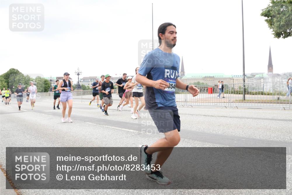 29.06.2025 - hella hamburg halbmarathon Lena Gebhardt http://msf.ph/oto/8283453 29.06.2025 10:55:09 Lombardsbrücke 109, 11788, 1068, 2024, 354, 1013, 1198, 2084, 2090, 2452, 2566, 2632, 3002, 3115, 3157, 3274, 3577, 4039, 4191, 4192, 4628, 5040, 5392, 5483, 5500, 5727, 5882, 6395, 6396, 6839, 6944, 6982, 7219, 7238, 7680, 7766, 8012, 8186, 8403, 8519, 9521, 9596, 10109, 10331, 10458, 10471, 10686, 10885, 11109, 11226, 11287, 11737, 11788, 11908, 12147, 12148, 12240, 12268, 12270, 13098, 13230, 13283, 13548, 13944, 13945, 13979, 13980, 14515, 14727, 15152, 15160, 16385 meine-sportfotos.de