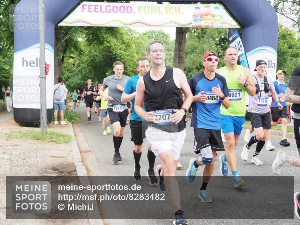 29.06.2025 - hella hamburg halbmarathon MichiJ http://msf.ph/oto/8283482 29.06.2025 10:32:26 Zwischen KM18-KM19 1220, 1415, 1697, 2707, 3004, 3021, 4310, 4981, 4999, 5476, 5624, 7005, 7191, 7322, 8722, 8871, 9374, 9444, 9931, 10193, 10246, 11648, 12657, 12711, 12966, 13807, 13975, 15280, 15535, 16549, 17376, 17729, 17977, 18107, 18437, 18464, 18691, 18765, 19206, 19210 meine-sportfotos.de