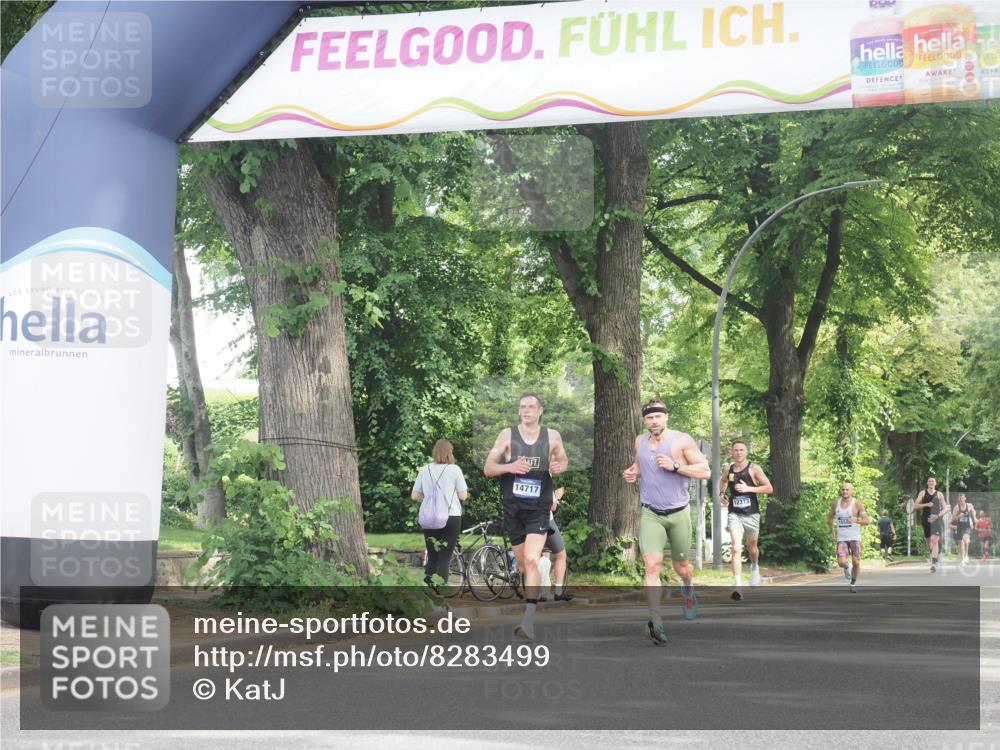 29.06.2025 - hella hamburg halbmarathon KatJ http://msf.ph/oto/8283499 29.06.2025 10:11:18 Zwischen KM18-KM19  meine-sportfotos.de