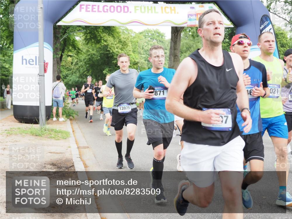 29.06.2025 - hella hamburg halbmarathon MichiJ http://msf.ph/oto/8283509 29.06.2025 10:32:27 Zwischen KM18-KM19 1220, 1697, 2365, 2707, 3004, 3021, 4310, 4981, 4999, 5231, 5476, 5624, 6991, 7005, 7191, 7322, 8722, 8871, 9374, 9444, 9633, 9931, 10193, 10246, 11648, 12657, 12711, 13807, 13975, 15280, 15535, 16549, 17376, 17406, 17729, 17977, 18107, 18437, 18464, 18691, 18765, 19206, 19210 meine-sportfotos.de