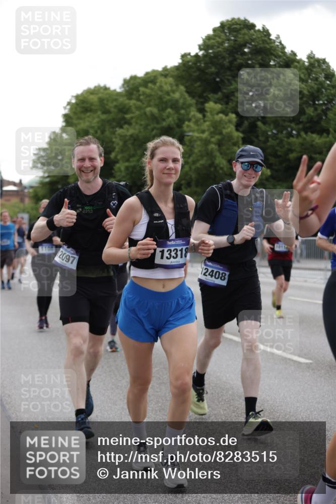 29.06.2025 - hella hamburg halbmarathon Jannik Wohlers http://msf.ph/oto/8283515 29.06.2025 10:35:23 Lombardsbrücke 1108, 1336, 1730, 2352, 2425, 2787, 2811, 2827, 3243, 3598, 3990, 4413, 4902, 5147, 6021, 6845, 6867, 7304, 7382, 8333, 9342, 9432, 9744, 9803, 9806, 9819, 10047, 10119, 10567, 10652, 11979, 12026, 12097, 12408, 12430, 12869, 13240, 13318, 13505, 13899, 14402, 14684, 15032, 15281, 15827, 15830, 16487, 17289, 17817, 17868, 17996, 18524, 18541, 18570, 18688 meine-sportfotos.de