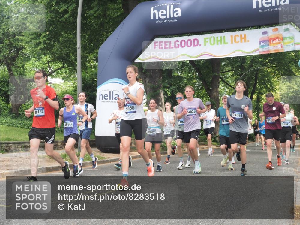 29.06.2025 - hella hamburg halbmarathon KatJ http://msf.ph/oto/8283518 29.06.2025 10:41:02 Zwischen KM18-KM19 1030, 1482, 1727, 1870, 2070, 2346, 2884, 2910, 3103, 3310, 5866, 6942, 6994, 7147, 7864, 8487 meine-sportfotos.de