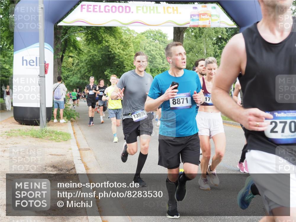 29.06.2025 - hella hamburg halbmarathon MichiJ http://msf.ph/oto/8283530 29.06.2025 10:32:27 Zwischen KM18-KM19 1220, 1697, 2365, 2707, 3004, 3021, 4310, 4981, 4999, 5231, 5476, 5624, 6991, 7005, 7191, 7322, 8722, 8871, 9374, 9444, 9633, 9931, 10193, 10246, 11648, 12657, 12711, 13807, 13975, 15280, 15535, 16549, 17376, 17406, 17729, 17977, 18107, 18437, 18464, 18691, 18765, 19206, 19210 meine-sportfotos.de