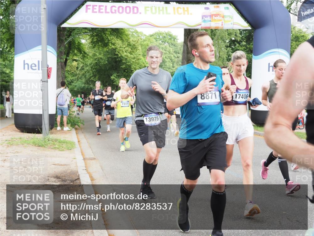 29.06.2025 - hella hamburg halbmarathon MichiJ http://msf.ph/oto/8283537 29.06.2025 10:32:27 Zwischen KM18-KM19 1220, 1697, 2365, 2707, 3004, 3021, 4310, 4981, 4999, 5231, 5476, 5624, 6991, 7005, 7191, 7322, 8722, 8871, 9374, 9444, 9633, 9931, 10193, 10246, 11648, 12657, 12711, 13807, 13975, 15280, 15535, 16549, 17376, 17406, 17729, 17977, 18107, 18437, 18464, 18691, 18765, 19206, 19210 meine-sportfotos.de