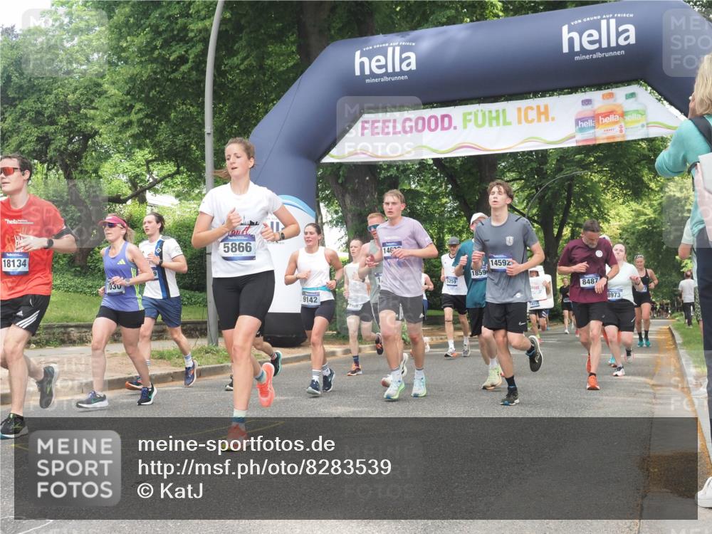 29.06.2025 - hella hamburg halbmarathon KatJ http://msf.ph/oto/8283539 29.06.2025 10:41:02 Zwischen KM18-KM19 1030, 1482, 1727, 1870, 2070, 2346, 2884, 2910, 3103, 3310, 5866, 6942, 6994, 7147, 7864, 8487 meine-sportfotos.de