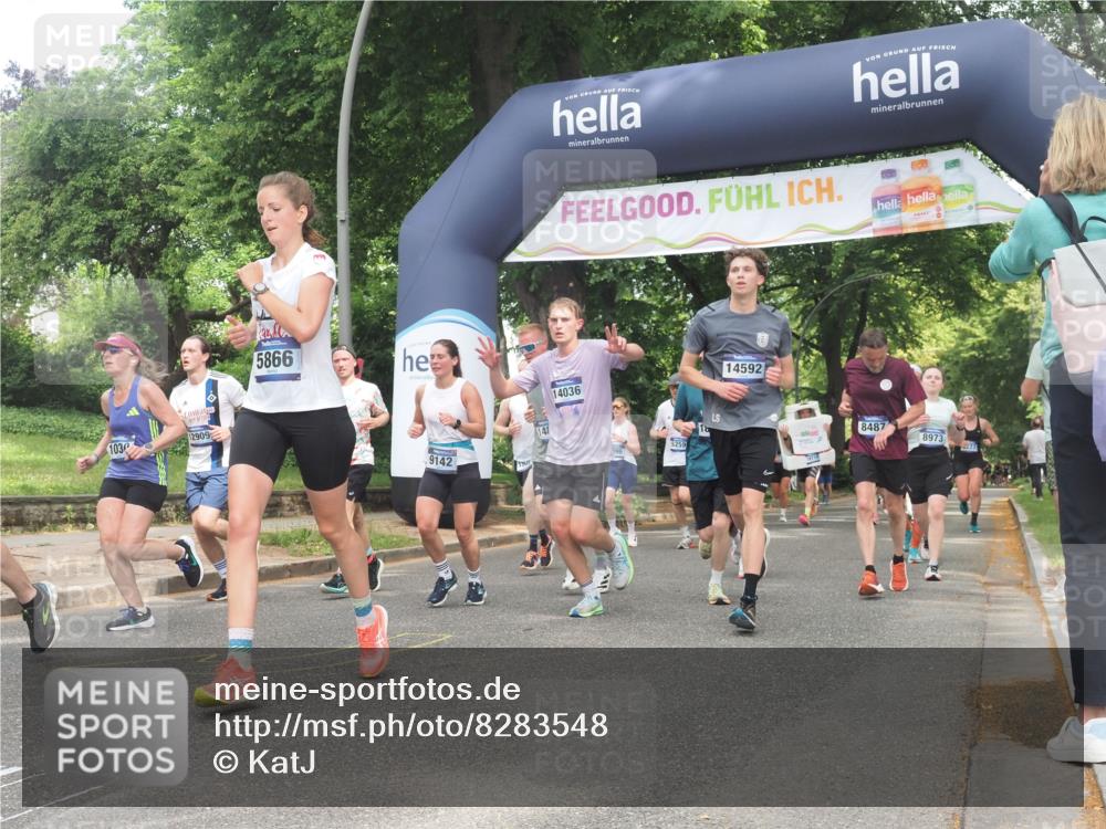 29.06.2025 - hella hamburg halbmarathon KatJ http://msf.ph/oto/8283548 29.06.2025 10:41:03 Zwischen KM18-KM19 1030, 1482, 1727, 1870, 2070, 2346, 2910, 3310, 5259, 5866, 6942, 7864, 8487 meine-sportfotos.de