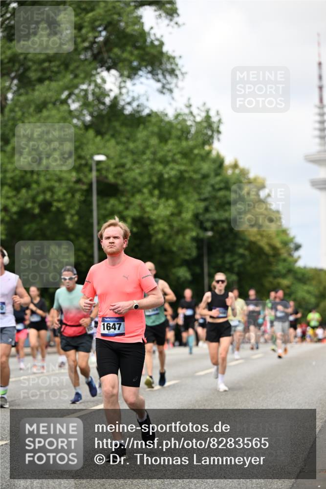 29.06.2025 - hella hamburg halbmarathon Dr. Thomas Lammeyer http://msf.ph/oto/8283565 29.06.2025 10:36:58 Kennedybrücke 1237, 1647, 1732, 2059, 2384, 2959, 3221, 3391, 3653, 3660, 3670, 3708, 3753, 4030, 4096, 4555, 5110, 5156, 5581, 6861, 7135, 7531, 7749, 7750, 7789, 8170, 8839, 8840, 8914, 9010, 9034, 9471, 9542, 9765, 9768, 9812, 10002, 10203, 10470, 10624, 10770, 11076 meine-sportfotos.de
