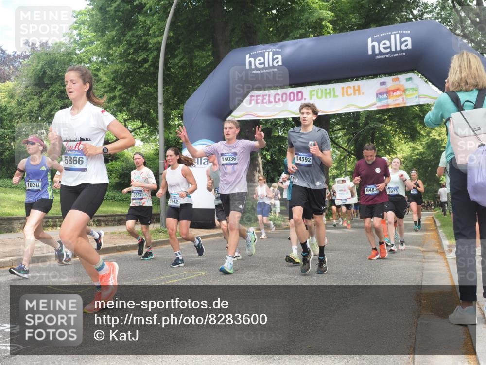 29.06.2025 - hella hamburg halbmarathon KatJ http://msf.ph/oto/8283600 29.06.2025 10:41:03 Zwischen KM18-KM19 1030, 1482, 1727, 1870, 2070, 2346, 2910, 3310, 5259, 5866, 6942, 7864, 8487 meine-sportfotos.de