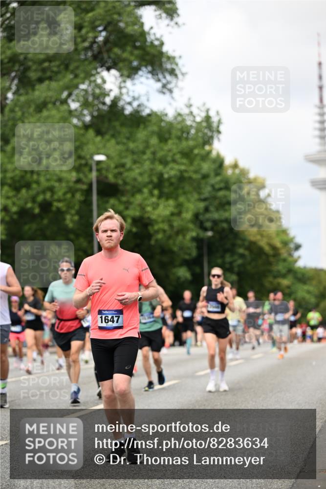 29.06.2025 - hella hamburg halbmarathon Dr. Thomas Lammeyer http://msf.ph/oto/8283634 29.06.2025 10:36:58 Kennedybrücke 1237, 1647, 1732, 2059, 2384, 2959, 3221, 3391, 3653, 3660, 3670, 3708, 3753, 4030, 4096, 4555, 5110, 5156, 5581, 6861, 7135, 7531, 7749, 7750, 7789, 8170, 8839, 8840, 8914, 9010, 9034, 9471, 9542, 9765, 9768, 9812, 10002, 10203, 10470, 10624, 10770, 11076 meine-sportfotos.de