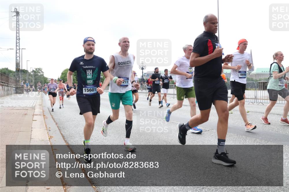 29.06.2025 - hella hamburg halbmarathon Lena Gebhardt http://msf.ph/oto/8283683 29.06.2025 10:35:28 Lombardsbrücke 211, 4703, 4704, 11839, 12019, 15601, 16690, 1284, 1336, 1497, 1717, 1730, 1786, 1821, 1849, 2001, 2198, 2376, 2425, 2751, 2787, 3243, 3409, 3828, 3958, 4333, 4564, 4703, 4704, 4902, 4965, 5027, 5147, 5240, 5531, 5793, 6029, 6189, 6365, 6381, 6471, 6746, 6803, 6859, 6867, 7267, 7382, 7927, 8249, 8296, 8567, 9342, 9470, 9803, 9806, 9819, 10358, 10393, 10531, 10565, 10652, 11233, 11320, 11359, 11565, 11838, 11839, 11886, 12026, 12062, 12326 meine-sportfotos.de