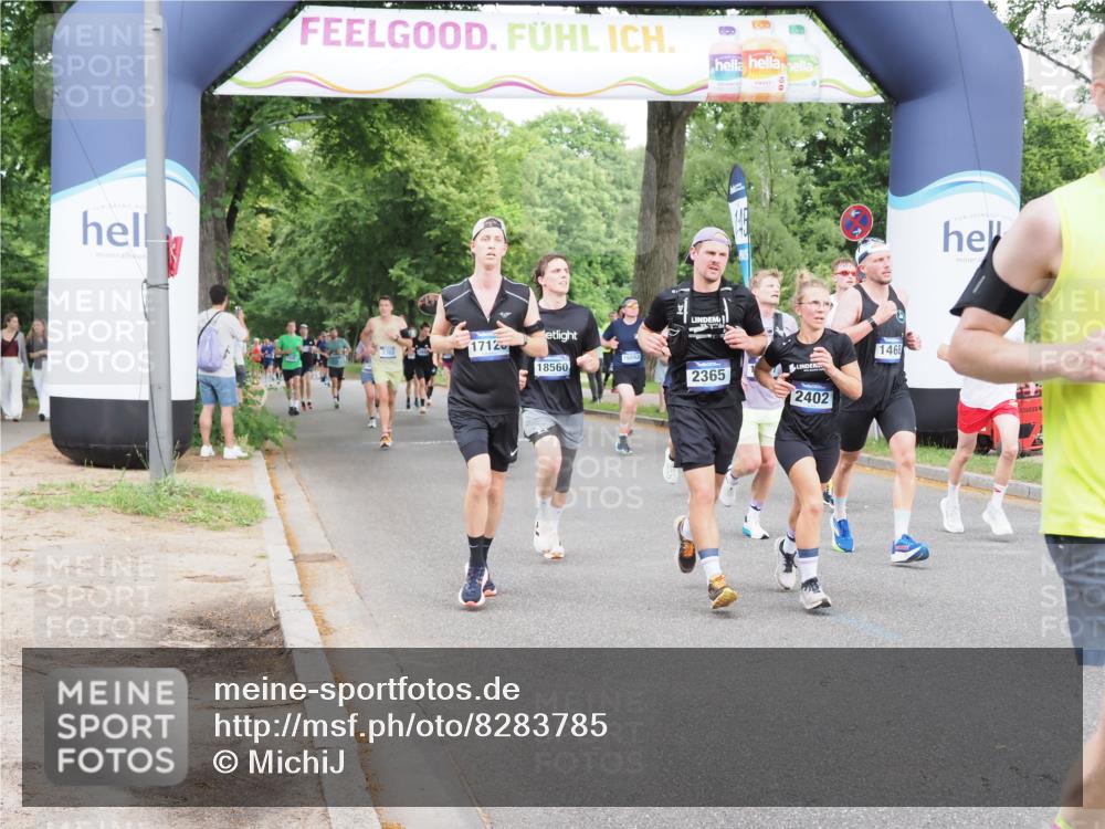 29.06.2025 - hella hamburg halbmarathon MichiJ http://msf.ph/oto/8283785 29.06.2025 10:32:30 Zwischen KM18-KM19 1220, 1468, 1941, 2365, 2402, 2707, 3021, 4981, 5231, 5476, 5624, 6991, 7005, 7191, 7322, 8871, 9444, 9633, 9931, 10193, 12657, 12711, 13975, 15280, 16549, 17097, 17120, 17376, 17406, 17729, 17977, 18107, 18437, 18464, 18560, 18691, 18765, 19206, 19207, 19210 meine-sportfotos.de