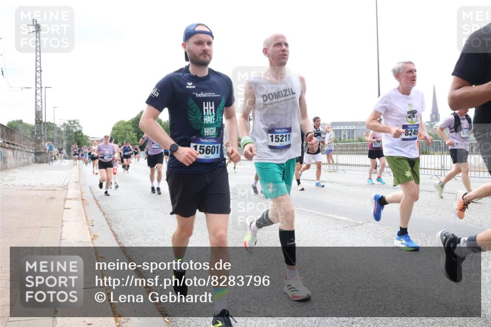 29.06.2025 - hella hamburg halbmarathon Lena Gebhardt http://msf.ph/oto/8283796 29.06.2025 10:35:29 Lombardsbrücke 11836, 15601, 6, 15211, 5531, 8249, 8793, 1284, 1336, 1497, 1717, 1730, 1786, 1821, 1849, 2001, 2198, 2376, 2425, 2751, 2787, 3243, 3409, 3828, 3958, 4333, 4564, 4703, 4704, 4902, 4965, 5027, 5147, 5240, 5531, 5793, 6029, 6189, 6365, 6381, 6471, 6746, 6803, 6859, 6867, 7267, 7382, 7927, 8249, 8296, 8567, 9342, 9470, 9803, 9806, 9819, 10358, 10393, 10531, 10565, 10652, 11233, 11320, 11359, 11565, 11838, 11839, 11886, 12026, 12062, 12326, 12408 meine-sportfotos.de