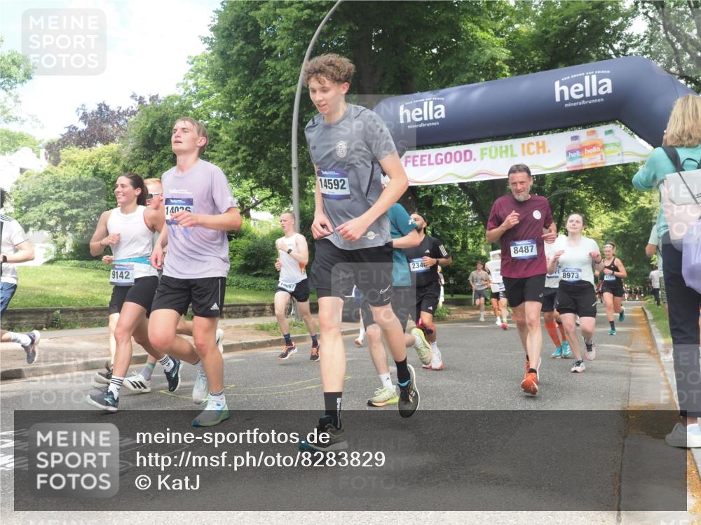 29.06.2025 - hella hamburg halbmarathon KatJ http://msf.ph/oto/8283829 29.06.2025 10:41:04 Zwischen KM18-KM19 1030, 1482, 1727, 1870, 2070, 2346, 2910, 3096, 3819, 5259, 5866, 6942, 7864, 8487 meine-sportfotos.de