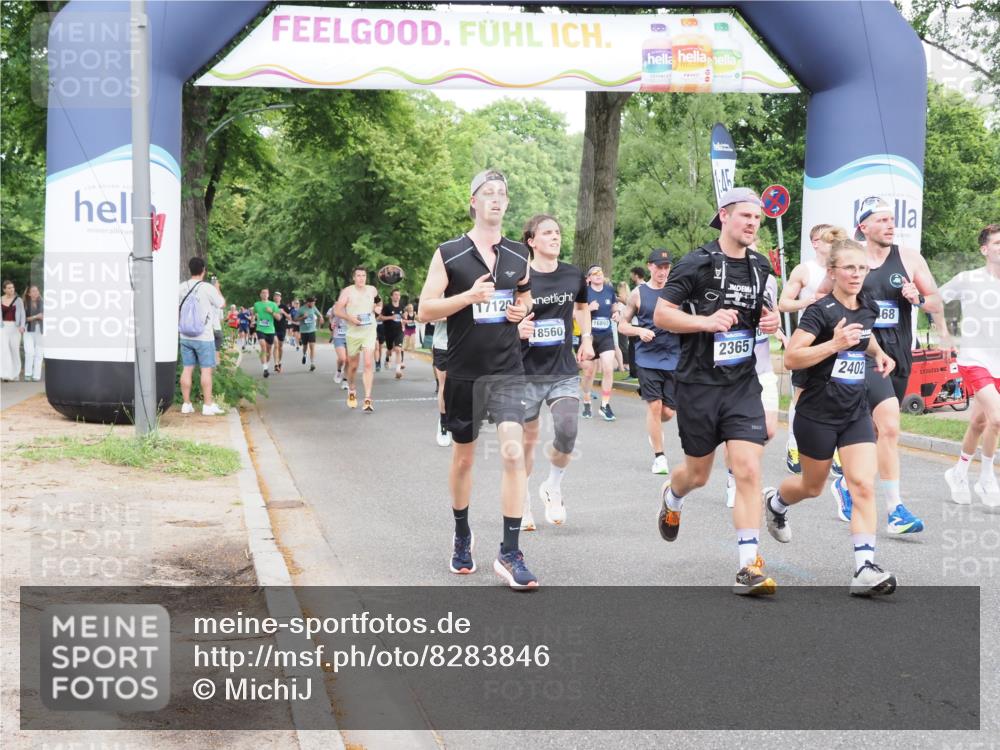 29.06.2025 - hella hamburg halbmarathon MichiJ http://msf.ph/oto/8283846 29.06.2025 10:32:30 Zwischen KM18-KM19 1220, 1468, 1941, 2365, 2402, 2707, 3021, 4981, 5231, 5476, 5624, 6991, 7005, 7191, 7322, 8871, 9444, 9633, 9931, 10193, 12657, 12711, 13975, 15280, 16549, 17097, 17120, 17376, 17406, 17729, 17977, 18107, 18437, 18464, 18560, 18691, 18765, 19206, 19207, 19210 meine-sportfotos.de