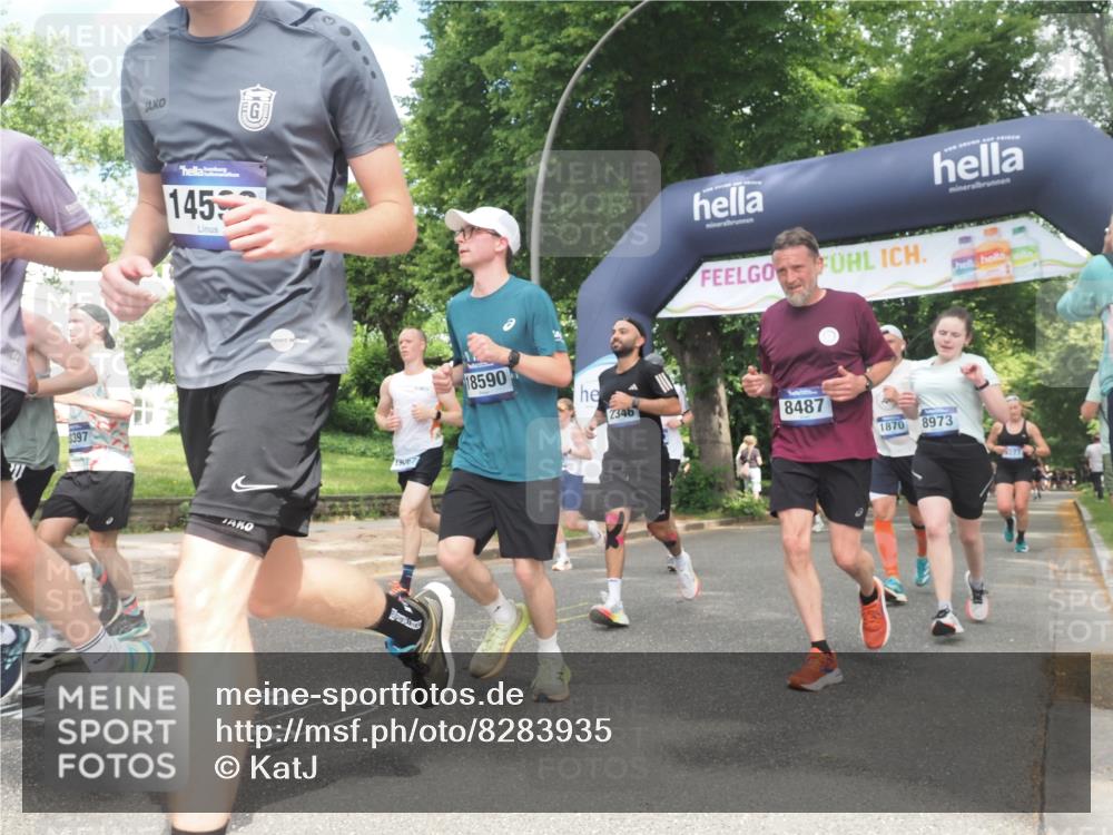 29.06.2025 - hella hamburg halbmarathon KatJ http://msf.ph/oto/8283935 29.06.2025 10:41:04 Zwischen KM18-KM19 1030, 1482, 1727, 1870, 2070, 2346, 2910, 3096, 3819, 5259, 5866, 6942, 7864, 8487 meine-sportfotos.de