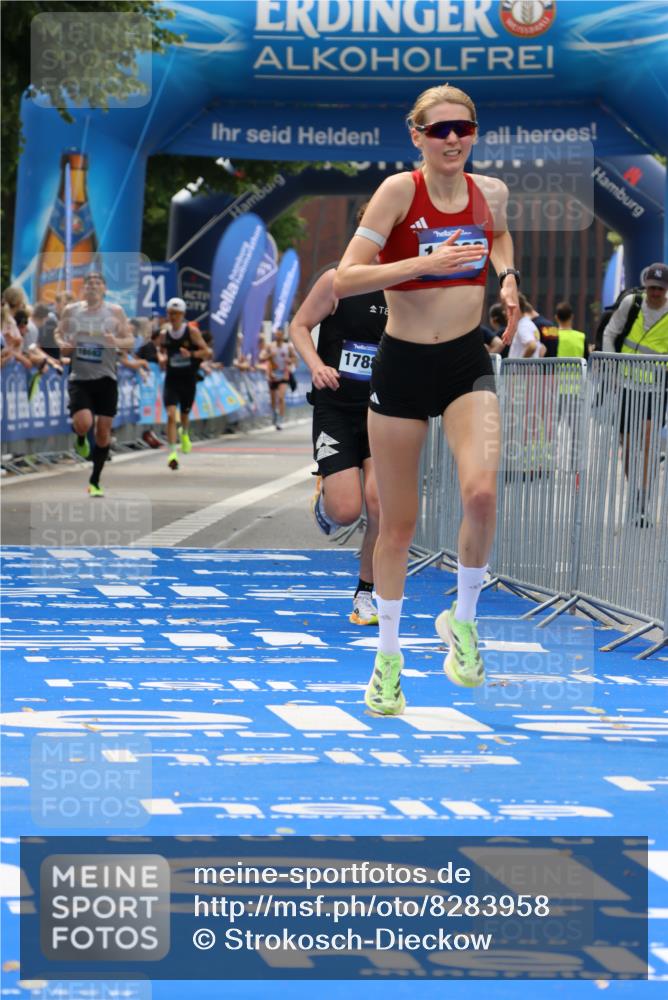 29.06.2025 - hella hamburg halbmarathon Strokosch-Dieckow http://msf.ph/oto/8283958 29.06.2025 10:22:01 Ziel 13751, 16068, 17886, 18693 meine-sportfotos.de