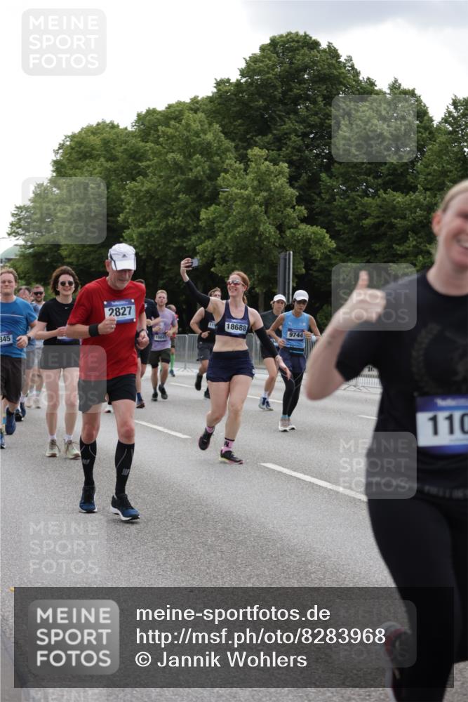 29.06.2025 - hella hamburg halbmarathon Jannik Wohlers http://msf.ph/oto/8283968 29.06.2025 10:35:27 Lombardsbrücke 1036, 1108, 1183, 1336, 1730, 2352, 2425, 2811, 2827, 3243, 3401, 3598, 3990, 4413, 4798, 4902, 6021, 6845, 7304, 8333, 8947, 9432, 9744, 9803, 9806, 9819, 10047, 10119, 10567, 11187, 11198, 11979, 12097, 12342, 12408, 12430, 12869, 13318, 13492, 13899, 14402, 14684, 15281, 15612, 15827, 15830, 16487, 16570, 16571, 17289, 17635, 17817, 17996, 18524, 18541, 18570, 18688 meine-sportfotos.de