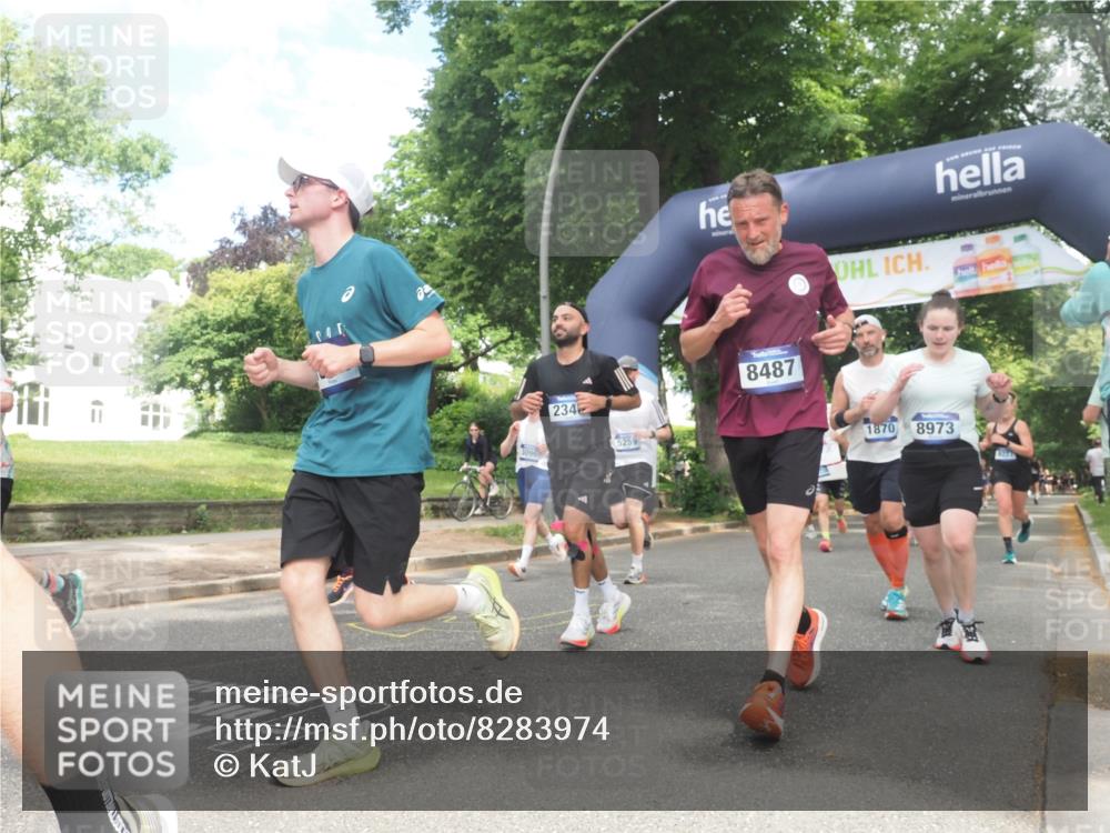 29.06.2025 - hella hamburg halbmarathon KatJ http://msf.ph/oto/8283974 29.06.2025 10:41:04 Zwischen KM18-KM19 1030, 1482, 1727, 1870, 2070, 2346, 2910, 3096, 3819, 5259, 5866, 6942, 7864, 8487 meine-sportfotos.de