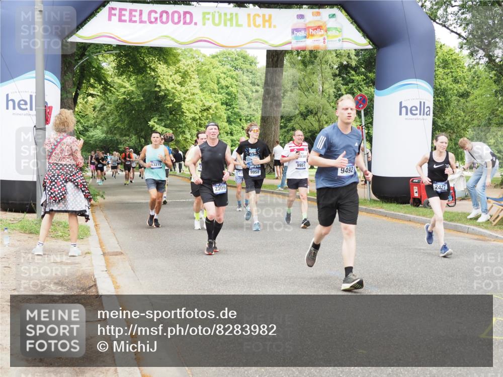 29.06.2025 - hella hamburg halbmarathon MichiJ http://msf.ph/oto/8283982 29.06.2025 10:58:27 Zwischen KM18-KM19 1245, 2309, 2427, 2721, 5069, 7195, 9019, 9492, 9951, 9958, 10589, 11598, 12893, 13242, 13673, 13674, 16020, 16491 meine-sportfotos.de